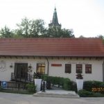 Restaurace Pod Zámkem Průhonice - vstup